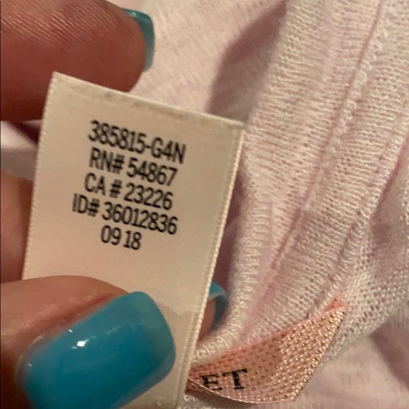 VS distressed v neck 3 button henley NWOT Large - Picture 5 of 6